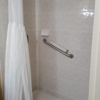 Hilton St. Augustine Historic Bayfront - Room 114 shower. - Hotels Near Me - Saint Augustine, Florida Hilton St. Augustine Historic Bayfront - Room 114 shower. - Hotels Near Me - Saint Augustine, Florida