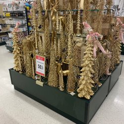 Hobby Lobby - Christmas Gold interior decorations