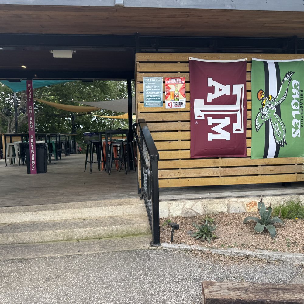 Woodneck Kitchen - Enter the Dainty Dillo and turn left - Barbeque Near Me - Austin, Texas Woodneck Kitchen - Enter the Dainty Dillo and turn left - Barbeque Near Me - Austin, Texas
