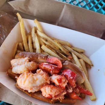 Angie's Lobster - warm lobster roll with fries - Seafood Near Me - Tempe, Arizona Angie's Lobster - warm lobster roll with fries - Seafood Near Me - Tempe, Arizona