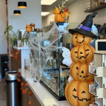 Teaspoon - Halloween Decorations - Bubble Tea Near Me - Reno, Nevada