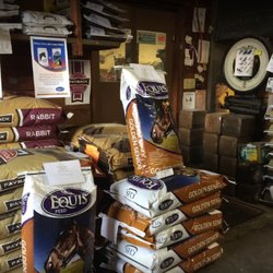 Santiam Feed & Garden