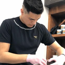 Barbería Famoso - Famoso Adrián