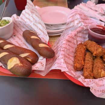 Cherry Cricket - Cherry Creek - Gheese sticks with pepper jam.  Pretzel sticks and cheese - Burgers Near Me - Denver, Colorado