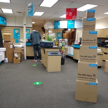 The UPS Store - Quick Amazon return. - Printing Services Near Me - Williamsville, New York