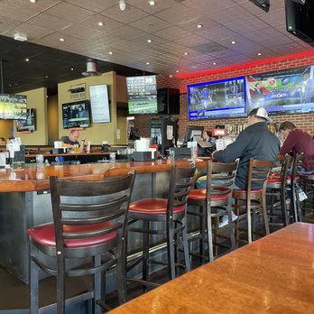 Glory Days Grill - customers sitting at the bar - Sports Bars Near Me - Linthicum Heights, Maryland