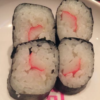 Wasabi - Crab stick hoso maki (again, I think) As if the crab hadn’t had a hard enough time having its claw deep fried, we’ve come back to eat its st - Sushi Bars Near Me - Manchester, XGM
