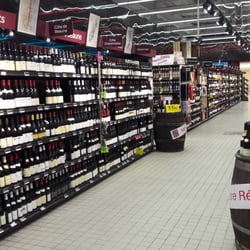 Carrefour - ワインコーナー