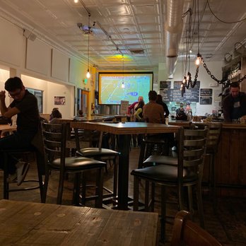 12 Degree Brewing - Sunday night football at 12 degrees brewery - Pizza Near Me - Louisville, Colorado
