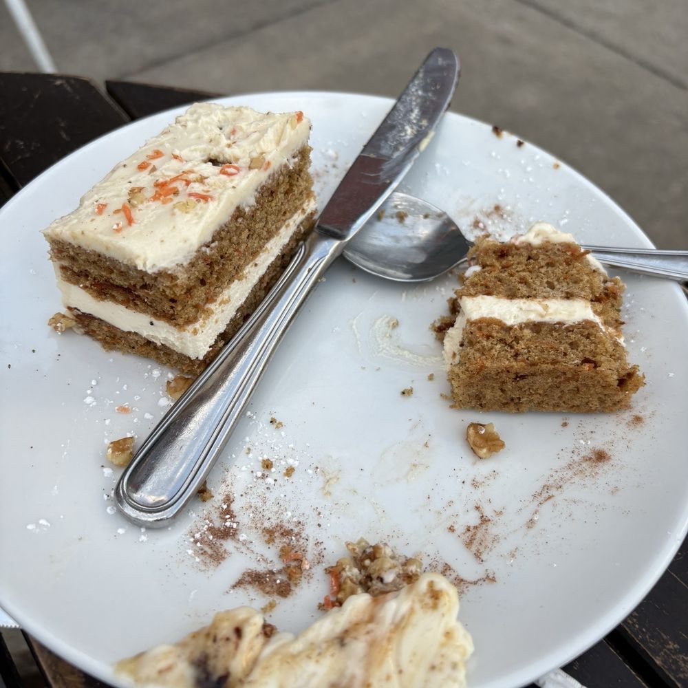 Tree House Vegetarian Restaurant - Carrot Cake, spiced great and the icing was super tasty! - Vegan Near Me - Saint Louis, Missouri Tree House Vegetarian Restaurant - Carrot Cake, spiced great and the icing was super tasty! - Vegan Near Me - Saint Louis, Missouri