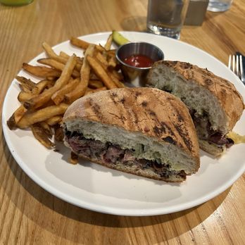 Stern and Bow - Hanger steak sandwich - Pizza Near Me - Closter, New Jersey