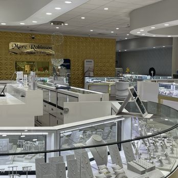 Marc Robinson Jewelers - Jewelry case - Jewelry Near Me - Round Rock, Texas Marc Robinson Jewelers - Jewelry case - Jewelry Near Me - Round Rock, Texas