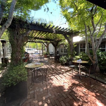 Evangeline - Patio area - Cajun/Creole Near Me - Calistoga, California Evangeline - Patio area - Cajun/Creole Near Me - Calistoga, California