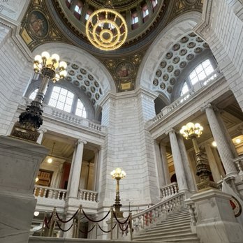 Rhode Island State House - Landmarks & Historical Buildings Near Me - Providence, Rhode Island