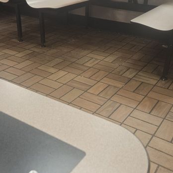 Waffle House - 3 dirty tables - Diners Near Me - Dayton, Ohio Waffle House - 3 dirty tables - Diners Near Me - Dayton, Ohio