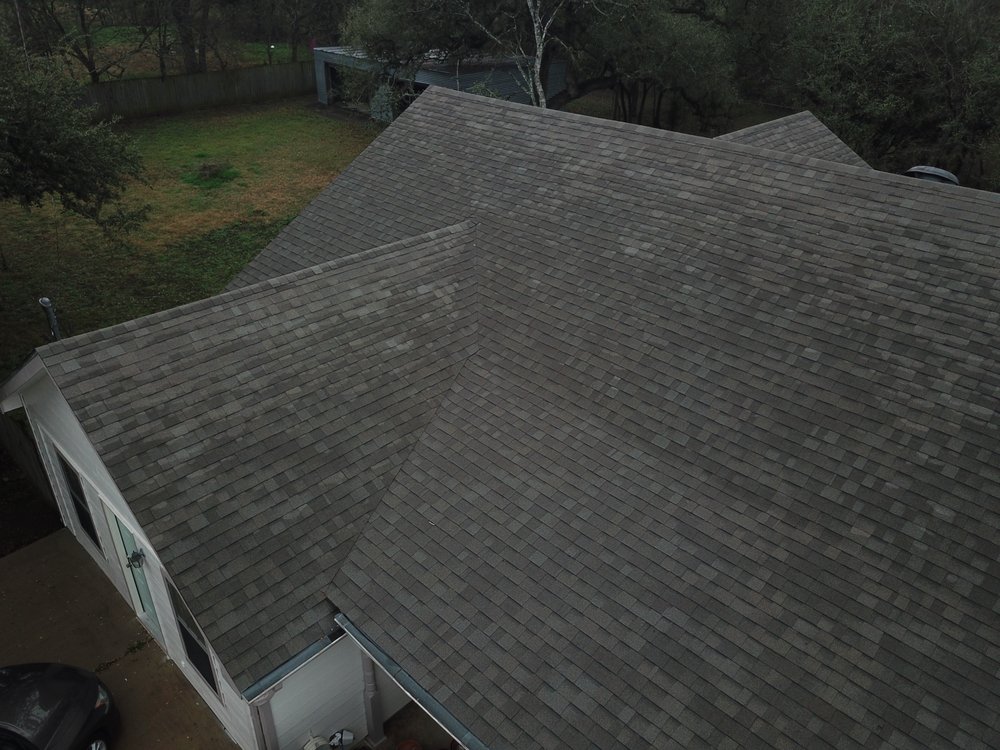 Slide of K&D Roofing