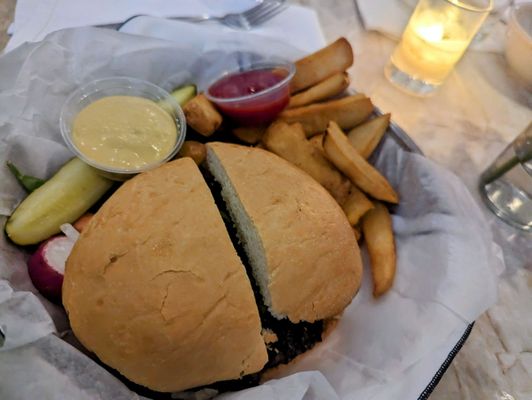 Elsa's On the Park by null