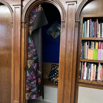 the Shepherd - Reading nook - Art Galleries Near Me - Detroit, Michigan