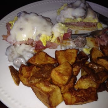Pine Grove Restaurant - Something Benedict......can't remember the name, but it was delicious! - Breakfast & Brunch Near Me - Bluemont, Virginia Pine Grove Restaurant - Something Benedict......can't remember the name, but it was delicious! - Breakfast & Brunch Near Me - Bluemont, Virginia