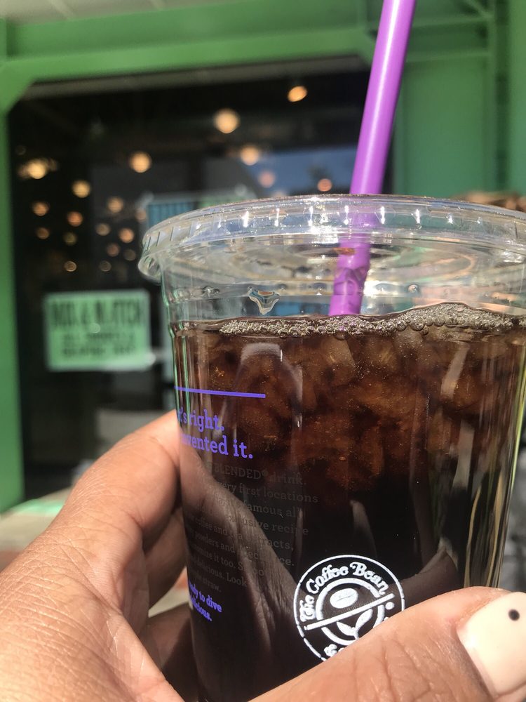 The Coffee Bean & Tea Leaf, Burbank Roadtrippers