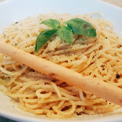 Spatzle Euro Market Cafe
