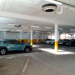 Centauro Rent a Car - Madrid Aeropuerto - Parking Centauro Rent a Car oficina aeropuerto
