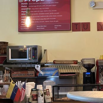 Tu Y Yo Cafe - Inside cafe - Latin American Near Me - Glenshaw, Pennsylvania Tu Y Yo Cafe - Inside cafe - Latin American Near Me - Glenshaw, Pennsylvania
