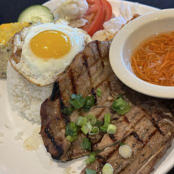 Saigon Dish - Grilled Pork rice plate - Vietnamese Near Me - Lawndale, California