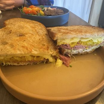 GOODONYA Organic Eatery - Coffee & Tea Near Me - Encinitas, California GOODONYA Organic Eatery - Coffee & Tea Near Me - Encinitas, California