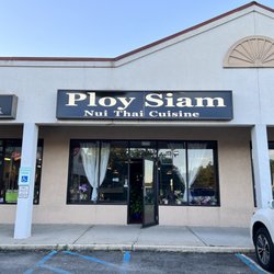 Ploy Siam - Storefront