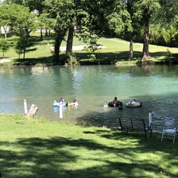 River's Den Resort - Right by the river