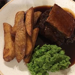 Scotmans Pack - Steak and ale pie with chips.