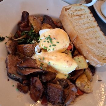 Great Maple San Diego - Brisket hash - Breakfast & Brunch Near Me - San Diego, California