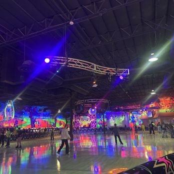 Arcade Monsters - Roller skating - Arcades Near Me - Murrieta, California