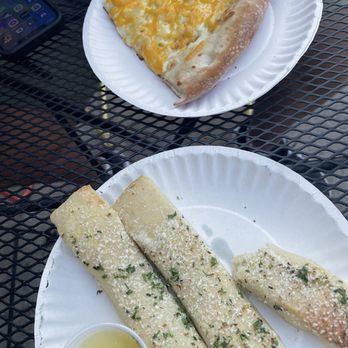Ian's Pizza - Milwaukee - Mac and Mac n' Cheese Pizza Breadsticks - Pizza Near Me - Milwaukee, Wisconsin