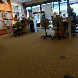 Pearle Vision - Inside store