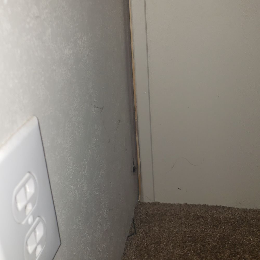 Top Notch Leveling and Constru - oldest son's exterior wall separating from frame - Mobile Home Repair Near Me - Rhome, Texas Top Notch Leveling and Constru - oldest son's exterior wall separating from frame - Mobile Home Repair Near Me - Rhome, Texas