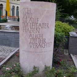 Neuberin-Gedenkstein