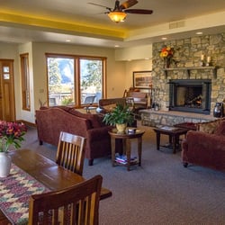 Cascade Valley Inn - Large Great Room for guests