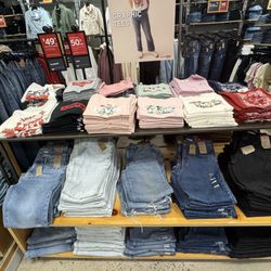 Levi’s Outlet Store