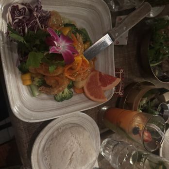 Lemongrass Brooklyn - Mango Shrimp - Thai Near Me - Brooklyn, New York