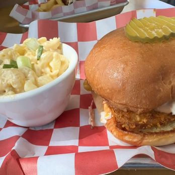 Roost Fried Chicken - Anotha chicken sammich with maca-maca cheese - Southern Near Me - Bozeman, Montana Roost Fried Chicken - Anotha chicken sammich with maca-maca cheese - Southern Near Me - Bozeman, Montana