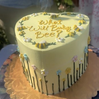 Alebrijes Bakery - Gender reveal cake - Bakeries Near Me - Ontario, California