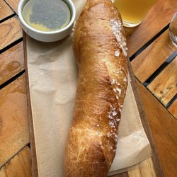 The Roundhouse Hotel - Warm Baguette