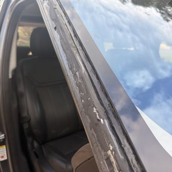 Safelite AutoGlass - Excess glue, missing trim, trim install points filled with glue, dented and scratched paint. - Auto Glass Services Near Me - Broken Arrow, Oklahoma Safelite AutoGlass - Excess glue, missing trim, trim install points filled with glue, dented and scratched paint. - Auto Glass Services Near Me - Broken Arrow, Oklahoma