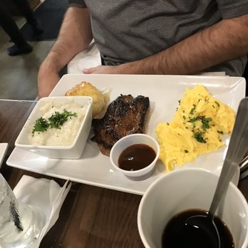 Gochas Breakfast Bar | Cascade - Steak and eggs - Wine Bars Near Me - Atlanta, Georgia