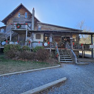 VALLEY FORGE AUCTION & WHOLESALE - Updated July 2025 - 412 Cherokee