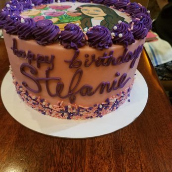 Scotchie's - A beautiful birthday cake. - Cupcakes Near Me - Orlando, Florida Scotchie's - A beautiful birthday cake. - Cupcakes Near Me - Orlando, Florida