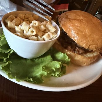 Hilo Burger Joint - Chili Cheese Burger - Burgers Near Me - Hilo, Hawaii Hilo Burger Joint - Chili Cheese Burger - Burgers Near Me - Hilo, Hawaii