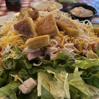 Riscky's BBQ - Cobb salad - Barbeque Near Me - Fort Worth, Texas Riscky's BBQ - Cobb salad - Barbeque Near Me - Fort Worth, Texas